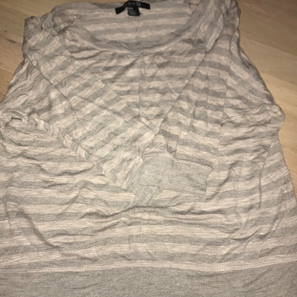 Medium forever 21 comfy 3/4 quarter shirt striped